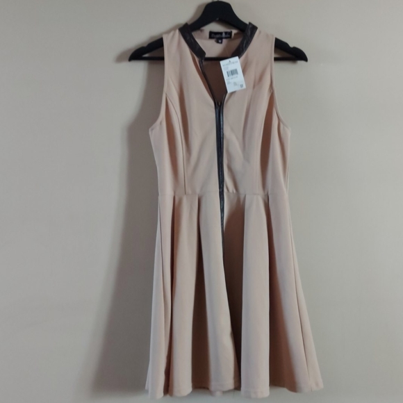 Dirty Ballerina full zip faux leather detail sleeveless dress cream size medium - Picture 1 of 6